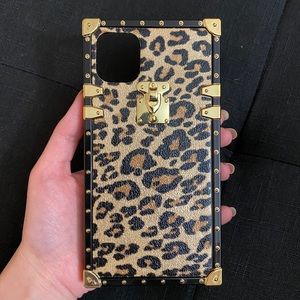 Luxury leopard truck case for iPhone 11